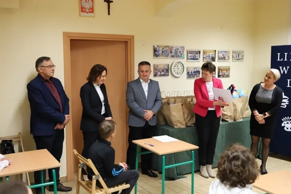 W ZSP Nr 1 odbył się Międzyszkolny Konkurs „LIMANOWA W OCZACH DZIECKA” - zdjęcie 17