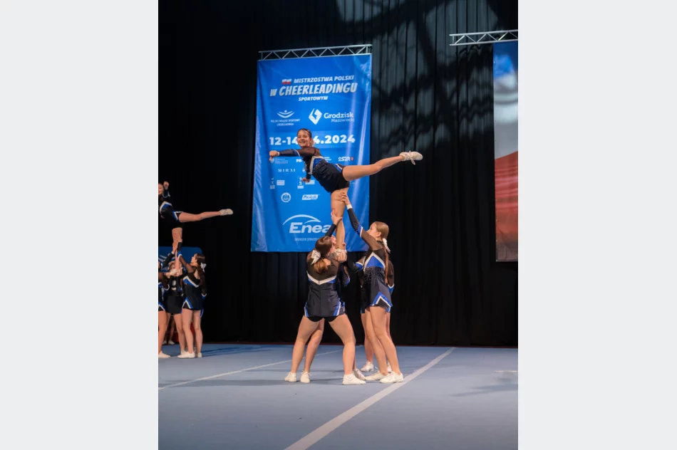 Royal Cheerleaders Academy zdobywa podia Mistrzostw Polski - zdjęcie 3