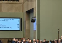 Drugi dzień obrad Sejmu - oglądaj transmisję - zdjęcie główne