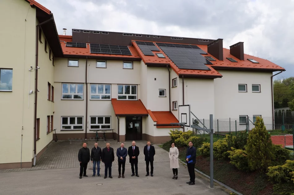 Rozbudowa i modernizacja bazy oświatowej na terenie Gminy Limanowa - zdjęcie 18