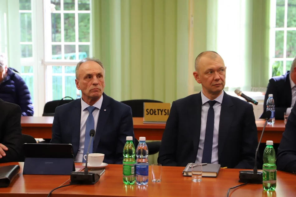 Zakończyła się XXXV nadzwyczajna sesja Rady Gminy Limanowa - zdjęcie 6
