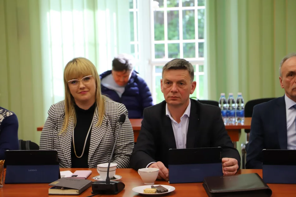 Zakończyła się XXXV nadzwyczajna sesja Rady Gminy Limanowa - zdjęcie 7
