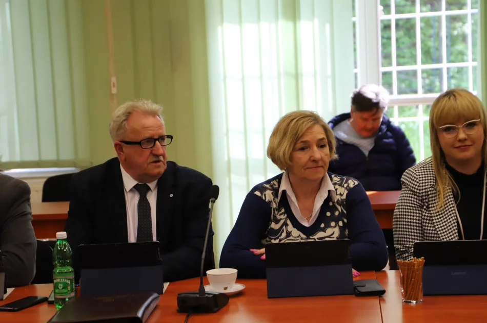 Zakończyła się XXXV nadzwyczajna sesja Rady Gminy Limanowa - zdjęcie 8