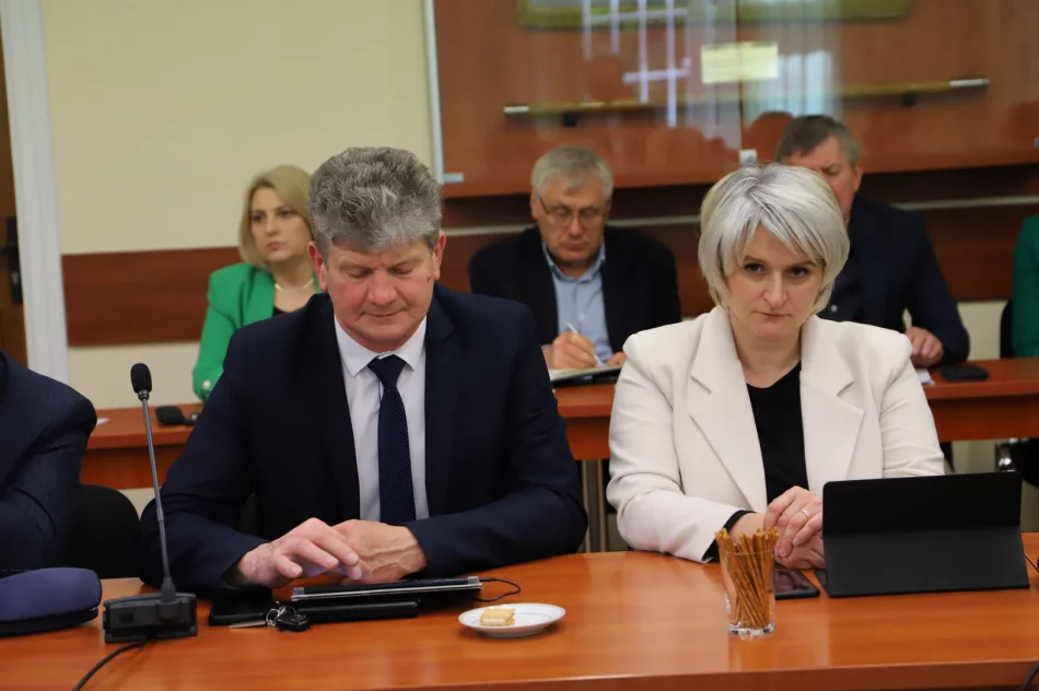 Zakończyła się XXXV nadzwyczajna sesja Rady Gminy Limanowa - zdjęcie 15