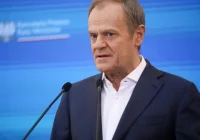Premier Donald Tusk: rakieta spadła 15 km od naszej granicy - zdjęcie główne