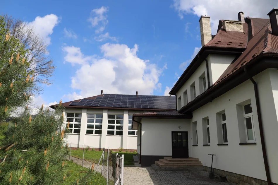 Modernizacja bazy oświatowej - zaczęto odbiory - zdjęcie 7