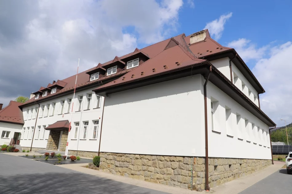 Modernizacja bazy oświatowej - zaczęto odbiory - zdjęcie 17