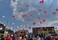 ​Na rynku wypuszczą białe i czerwone balony - zdjęcie główne