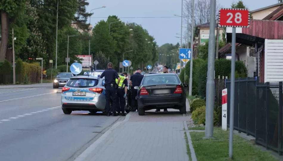 Pościg "ścieżką zdrowia" za pijanym kierowcą - zdjęcie 1