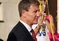 Czy komitet honorowy pomoże PO? - zdjęcie główne