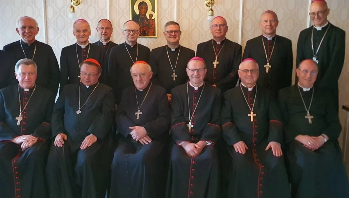 Biskupi: wymagania związane z tzw. ustawą Kamilka wpisują się w kościelne standardy