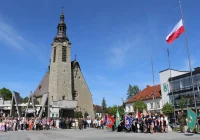 Obchody Święta Konstytucji 3 Maja na limanowskim rynku - zdjęcie główne