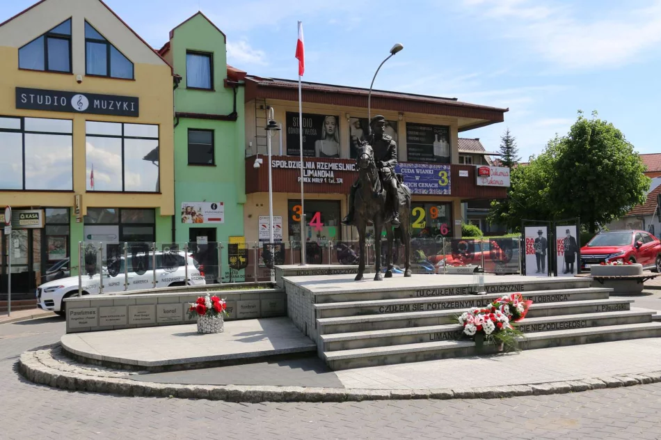 Obchody Święta Konstytucji 3 Maja na limanowskim rynku - zdjęcie 16