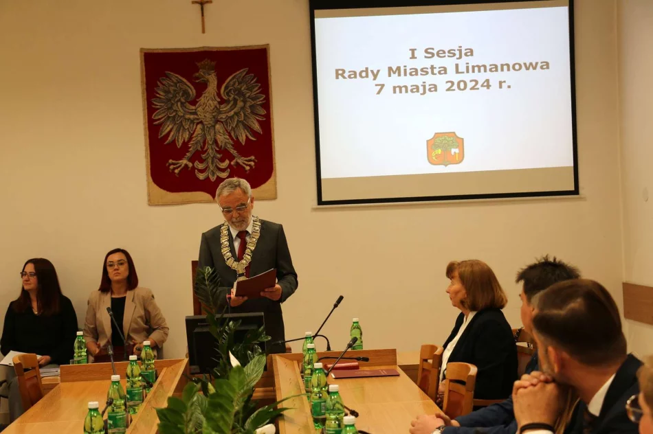 I uroczysta sesja Rady Miasta Limanowa, ślubowanie Burmistrz Miasta Jolanty Juszkiewicz oraz radnych - zdjęcie 10