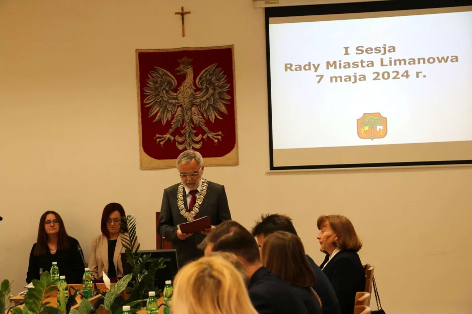 I uroczysta sesja Rady Miasta Limanowa, ślubowanie Burmistrz Miasta Jolanty Juszkiewicz oraz radnych - zdjęcie 13