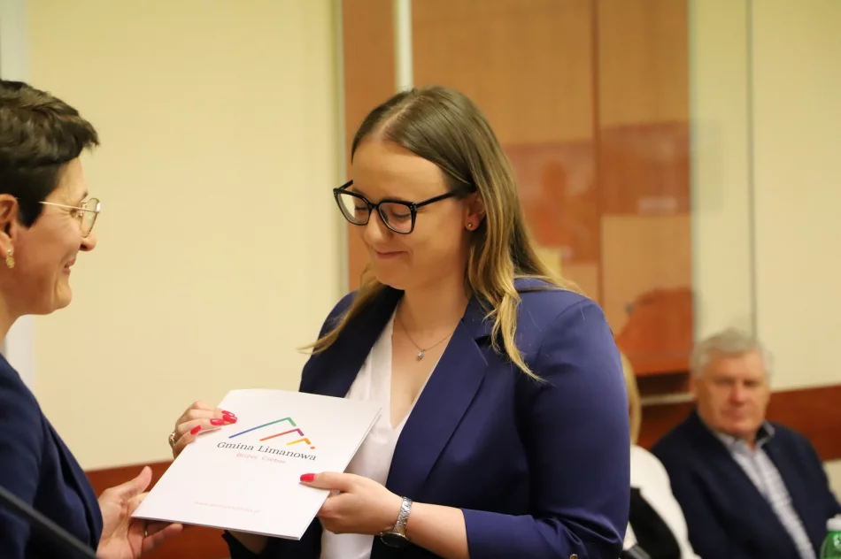 ​Nowa kadencja samorządu gminy Limanowa oficjalnie rozpoczęta - zdjęcie 14