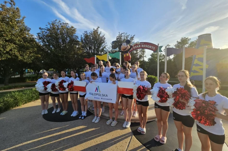 Cheerleaderki z sukcesami na Mistrzostwach Świata w Orlando - zdjęcie 3