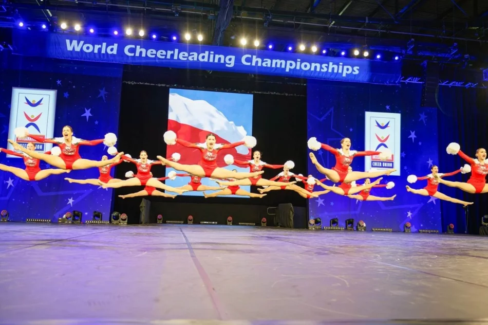 Cheerleaderki z sukcesami na Mistrzostwach Świata w Orlando - zdjęcie 9