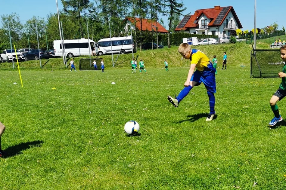 Zespoły żaków zaprezentowały się w Rupniowie - zdjęcie 11