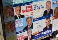 Niszczą plakaty. Pozostaną bezkarni? - zdjęcie główne