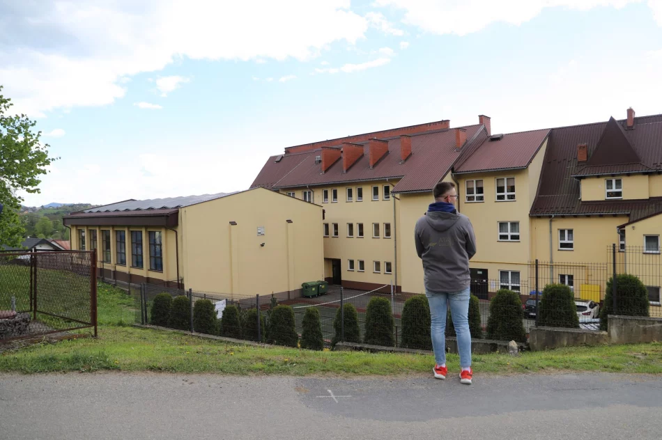 Instalacja odnawialnych źródeł energii na bazach oświatowych - zdjęcie 3
