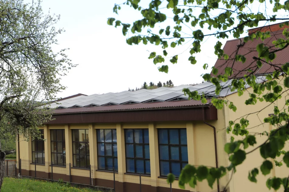 Instalacja odnawialnych źródeł energii na bazach oświatowych - zdjęcie 4