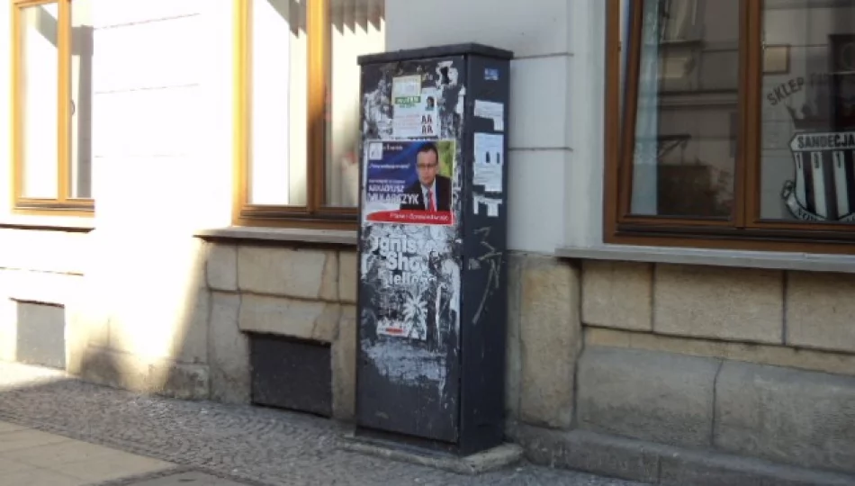 Plakatowe bezprawie - zdjęcie 1