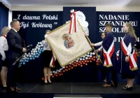 Uroczystość nadania sztandaru szkole w Kłodnem oraz święto Patronki szkoły - zdjęcie główne