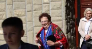 Uroczystość nadania sztandaru szkole w Kłodnem oraz święto Patronki szkoły - zdjęcie 4