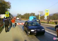 Samochód potrącił trójkę rodzeństwa - zdjęcie główne