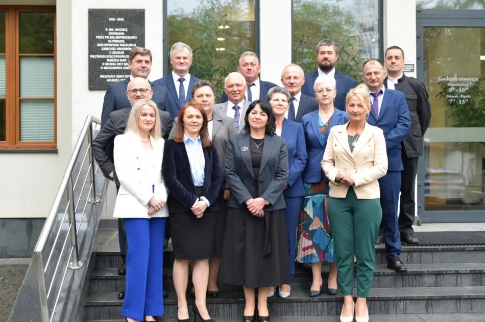 Nowa kadencja - ślubowanie, życzenia i wybór prezydium - zdjęcie 2