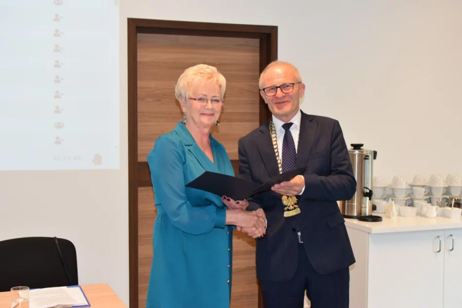 Nowa kadencja - ślubowanie, życzenia i wybór prezydium - zdjęcie 4