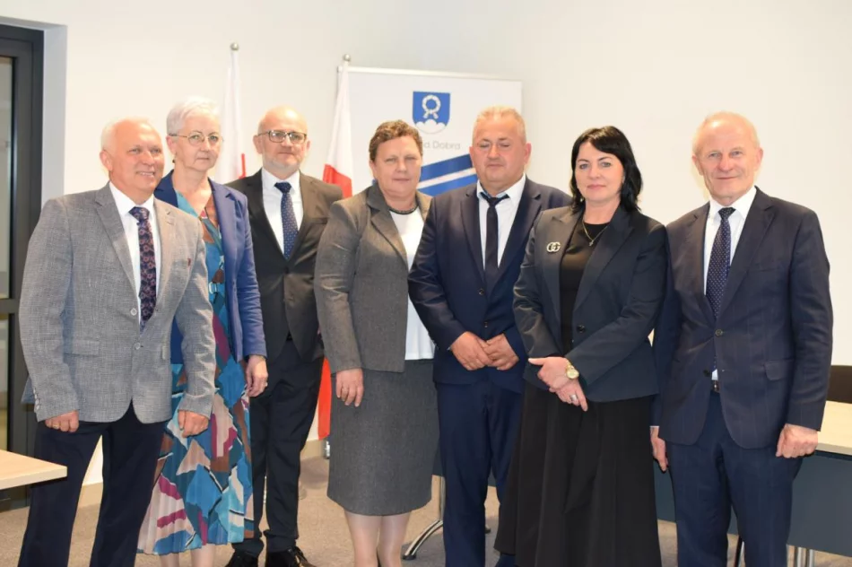 Nowa kadencja - ślubowanie, życzenia i wybór prezydium - zdjęcie 11