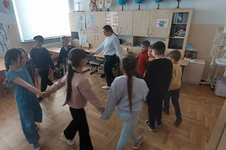Warsztaty patriotyczne „Kocham Polskę!” w dwóch szkołach - zdjęcie 9