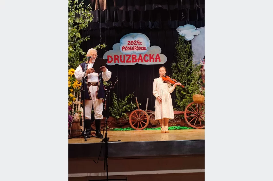 Zespół Regionalny „Limanowianie” prezentował się podczas 41. edycji DRUZBACKI - zdjęcie 9