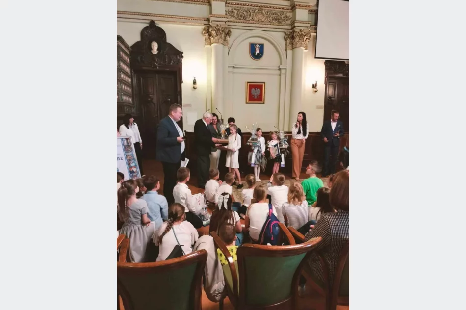 Oliwia Szewczyk zdobywczynią tytułu Bakałarza w Ogólnopolskim Konkursie Kaligraficznym BAKAŁARZ - zdjęcie 12