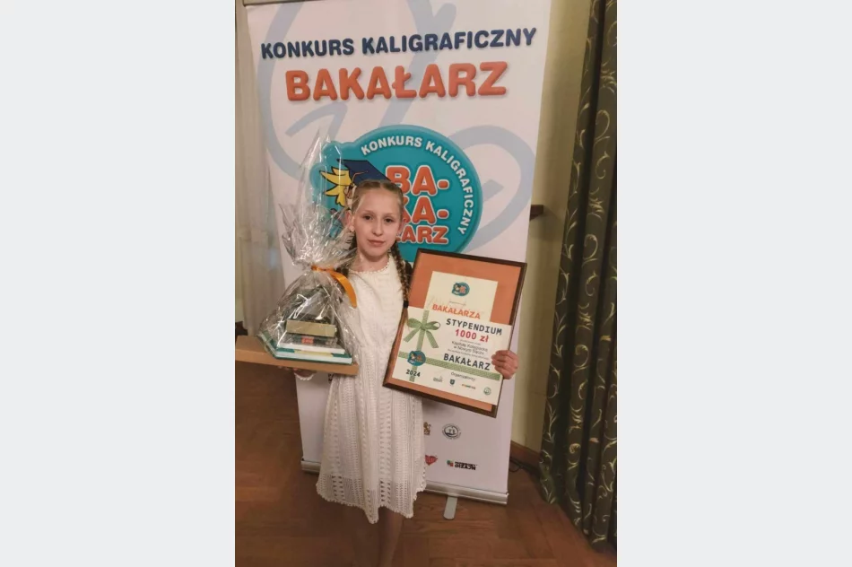 Oliwia Szewczyk zdobywczynią tytułu Bakałarza w Ogólnopolskim Konkursie Kaligraficznym BAKAŁARZ - zdjęcie 17