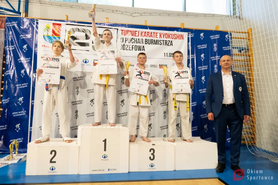 5 medali dla zawodników Limanowskiego Klubu Kyokushin Karate na XXV Turnieju Karate Kyokushin o Puchar Burmistrza Józefowa - zdjęcie 6
