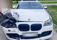 23-latek w BMW sprawcą dwóch kolizji. Porzucił samochód i uciekł - zdjęcie główne