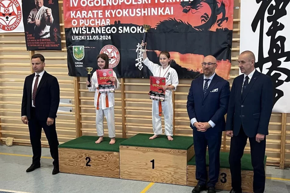 Puchar Wiślanego Smoka z medalami dla limanowskich karateków - zdjęcie 8