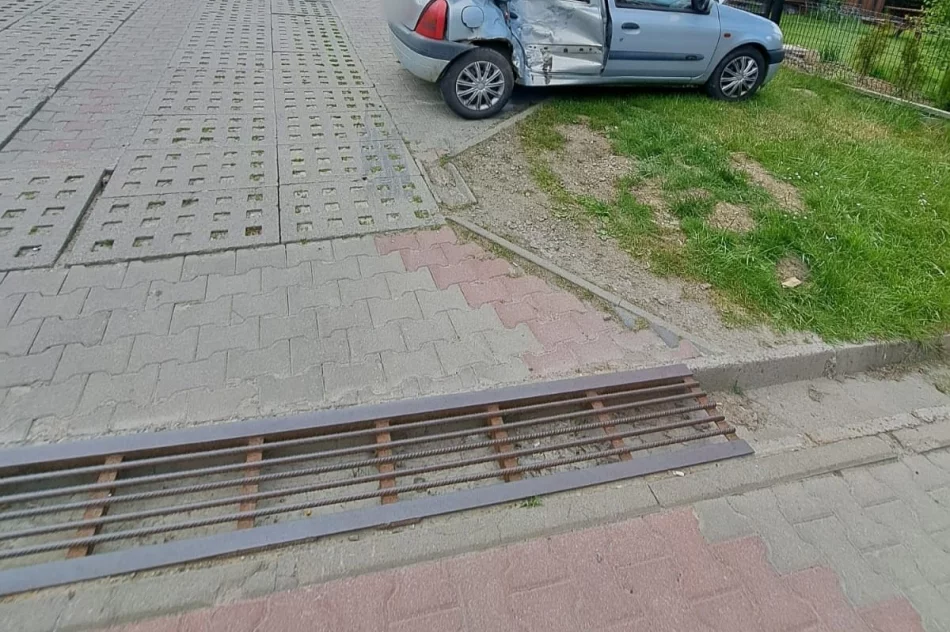 PIjany kierowca spowodował wypadek. Motocyklista połamał obie ręce - zdjęcie 6