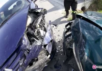 Zderzenie na wąskiej drodze - zdjęcie główne