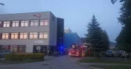 Pożar hali produkcyjnej - poszkodowany pracownik - zdjęcie 3