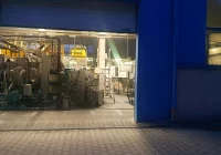 Wyciek aluminium przyczyną pożaru. Jeden z pracowników ranny - zdjęcie główne