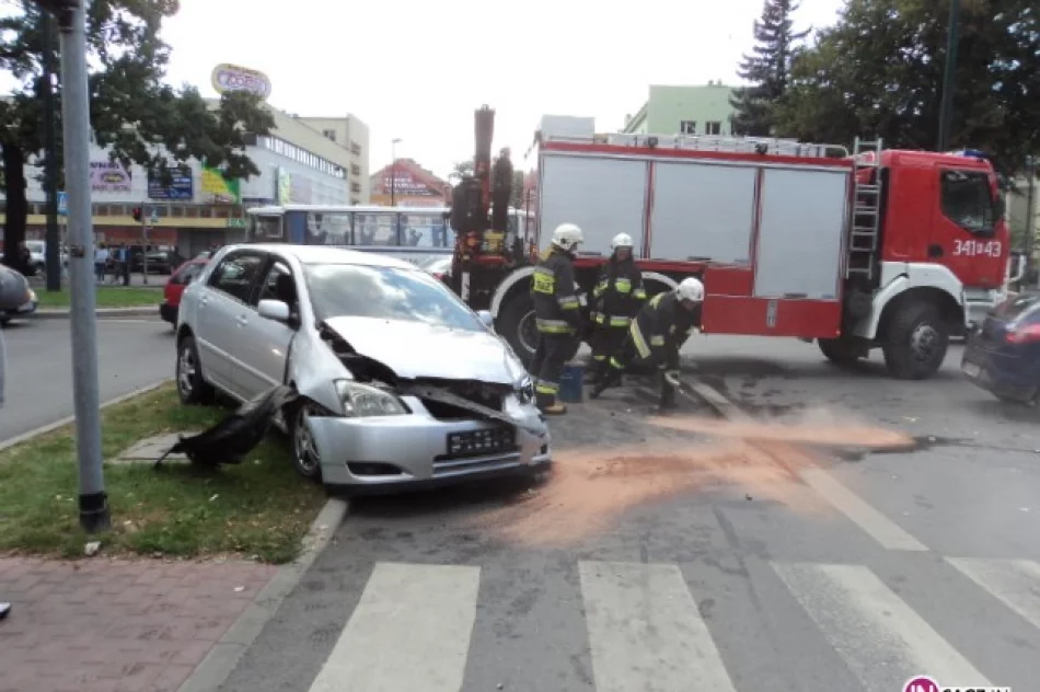 Wypadek na skrzyżowaniu pod 'Lachem' - zdjęcie 2