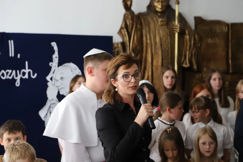 „Janie Pawle II, jesteś w naszych sercach" - zdjęcie 9