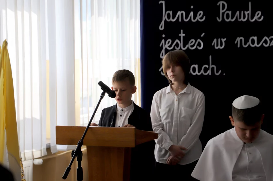 „Janie Pawle II, jesteś w naszych sercach" - zdjęcie 14
