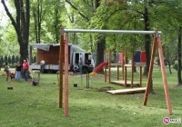 Montują plac zabaw na Plantach - zdjęcie główne