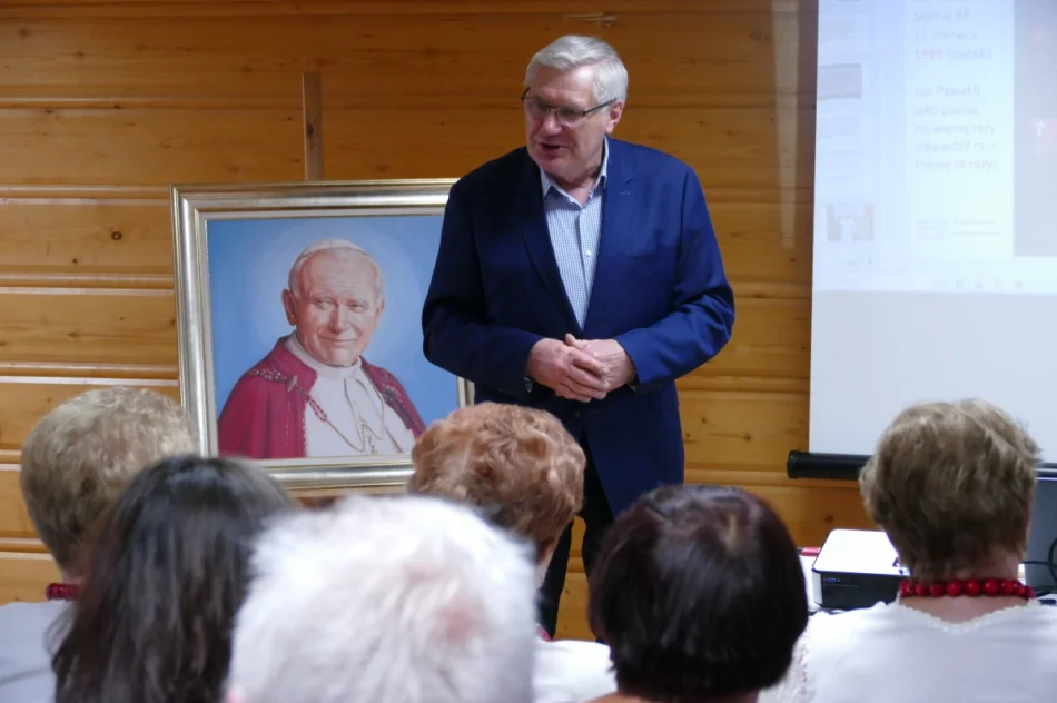 Dziedzictwo św. Jana Pawła II Pamięć i wdzięczność w 104 rocznicę urodzin i 10 rocznicę kanonizacji - zdjęcie 7