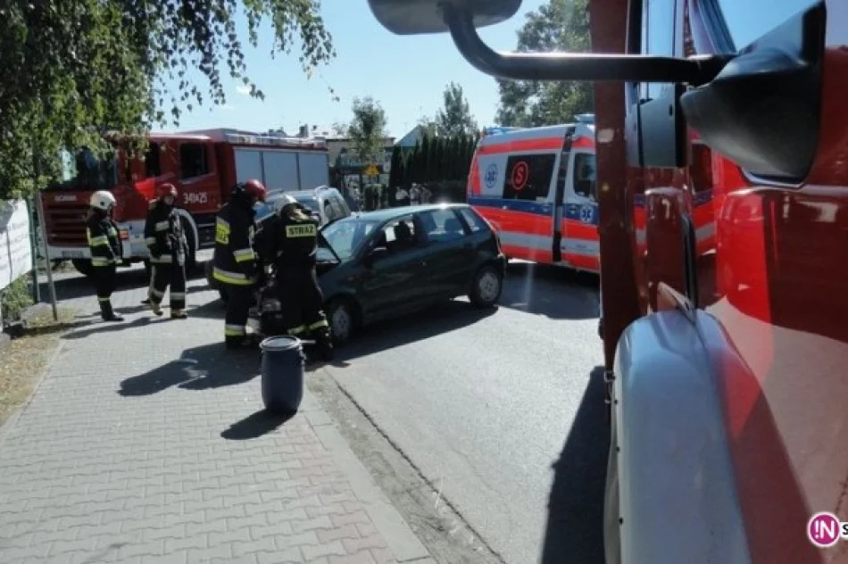 Fiat zderzył się z land roverem - trzy osoby w szpitalu - zdjęcie 4